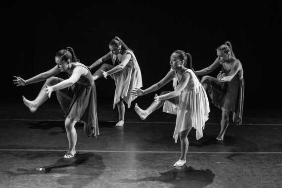 Contemporary Dance Group Female